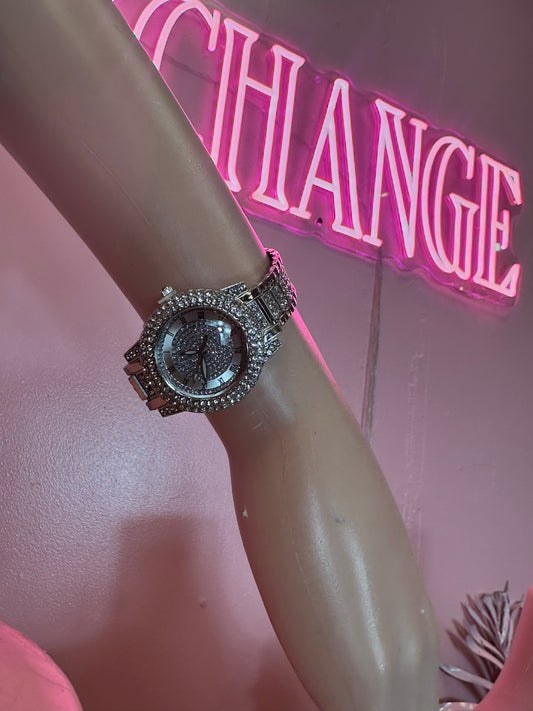 Ice Queen - Watch