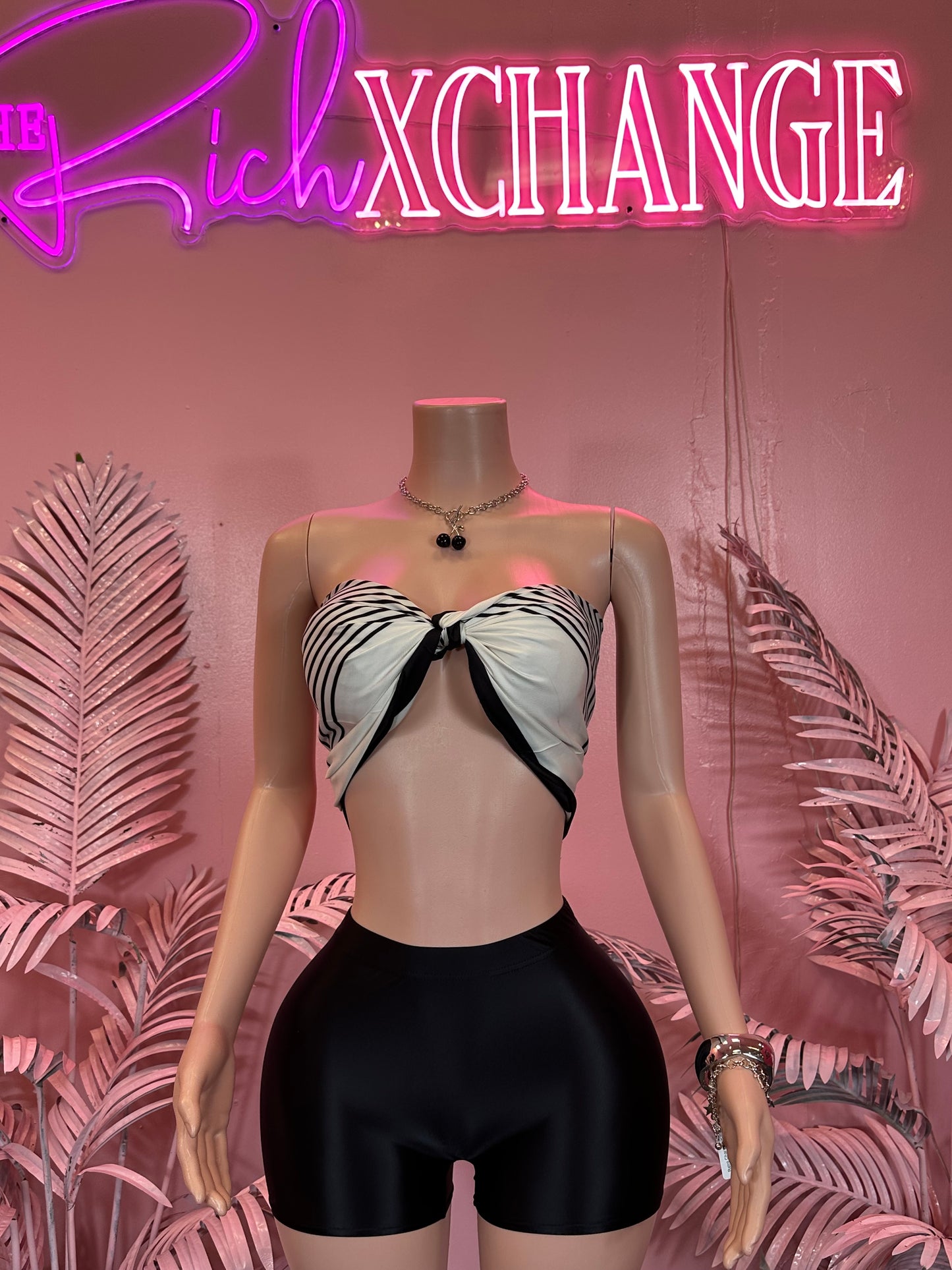 In Line - Scarf Top