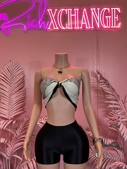 In Line - Scarf Top